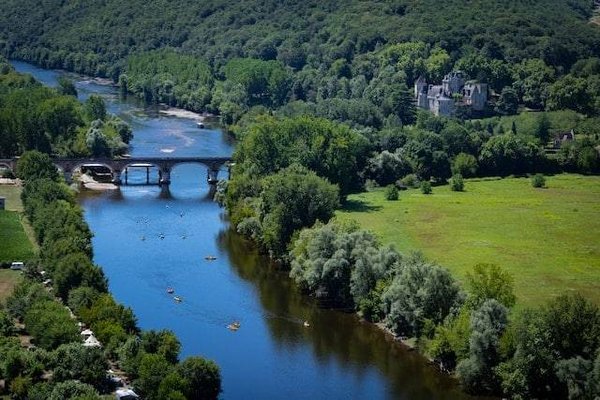 Quels sont les avantages de séjourner dans un hôtel en Dordogne ?
